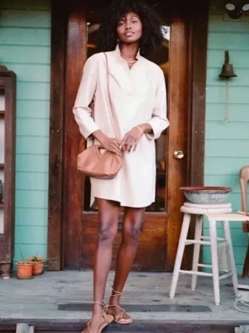 Pomander Place Cream Button-Front Shift Dress - Picture 5 of 13